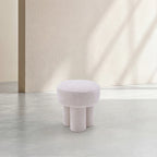 Petit pouf en velours texturé - Crème