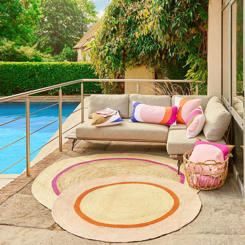 Tapis d'extérieur rond en jute déperlant - 150 cm - Naturel et Orange - Design by Floriane Jacques