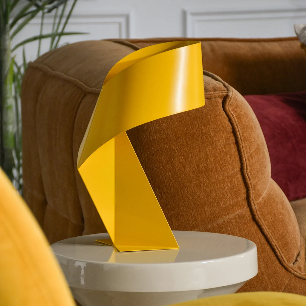 Édition limitée - Lampe de table en métal - 35 cm - Jaune Soleil - Design by Claire Norcross