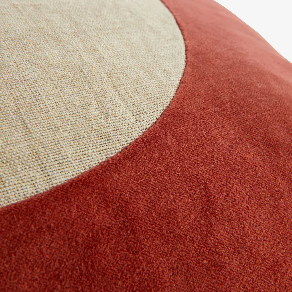 Coussin en lin et coton - 40 x 60 cm - Beige et bordeaux - Design par Floriane Jacques