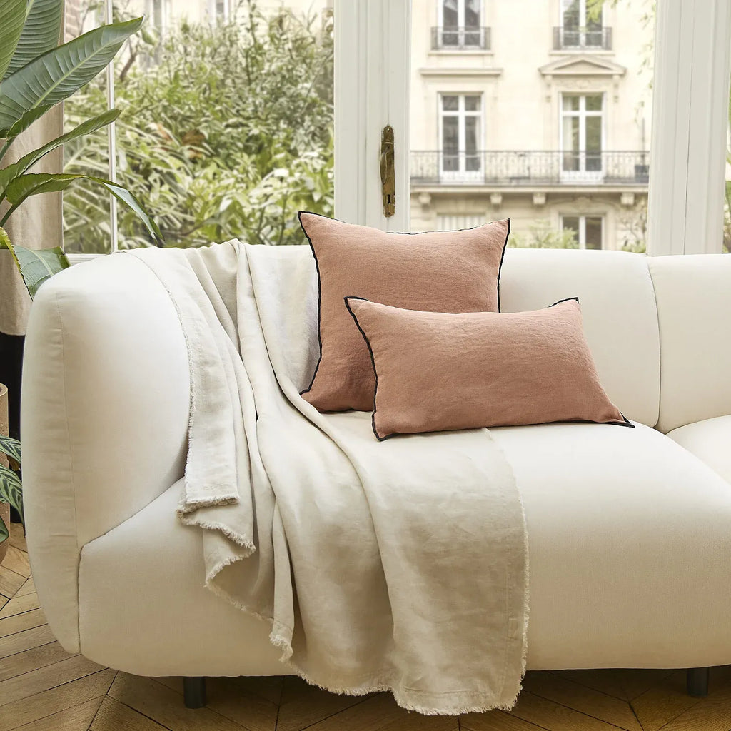 Coussin en lin à bourdon noir - 45 x 45 cm - Brun