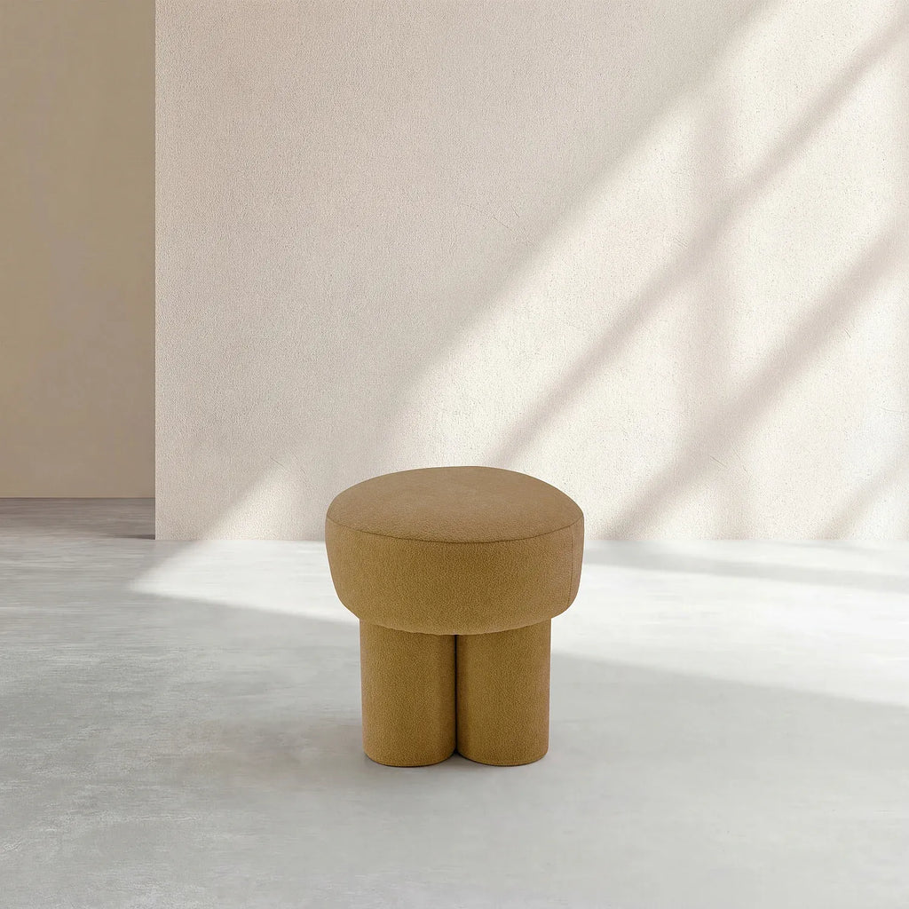 Petit pouf en tissu velours texturé - Ocre
