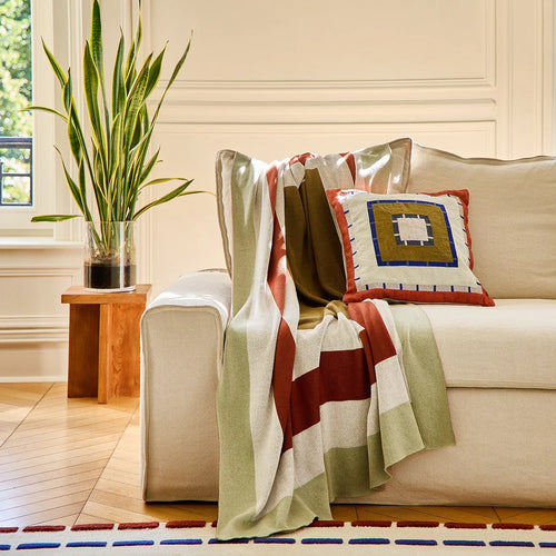 Coussin brodé en lin - 45 x 45 cm - Bronze et bordeaux - Design by Floriane Jacques