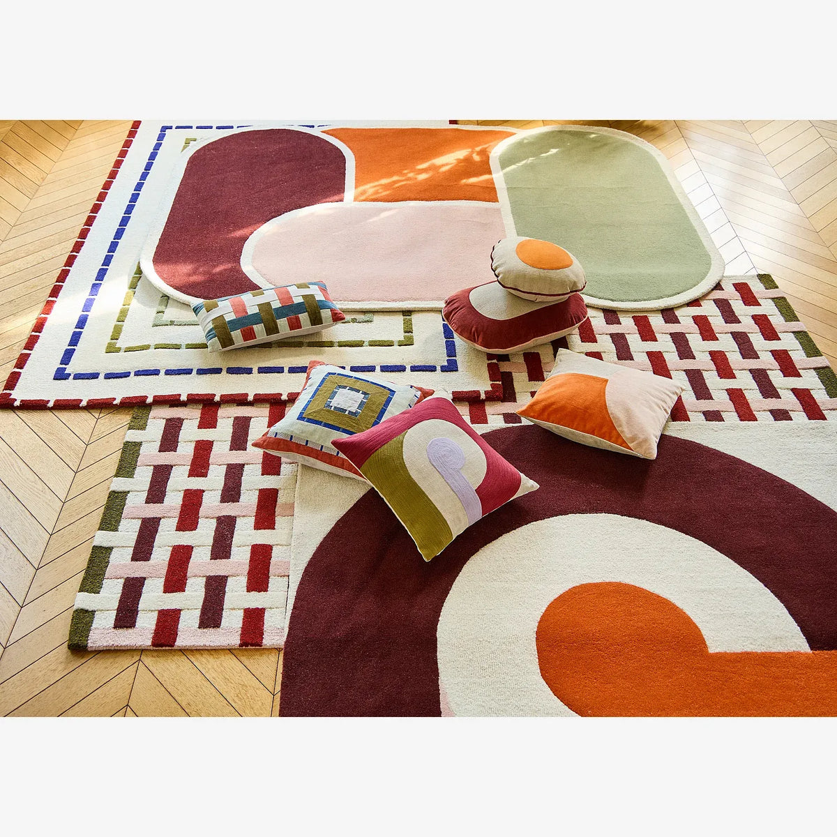 Coussin en lin et coton - 40 x 60 cm - Beige et bordeaux - Design par Floriane Jacques