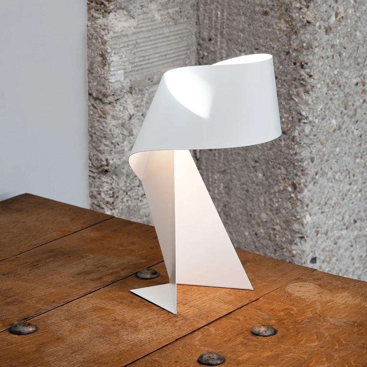 Lampe de table en métal - 35 cm - Blanc - Design by Claire Norcross