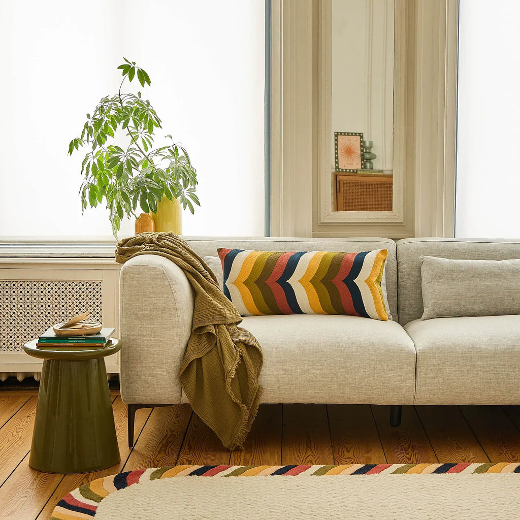 Coussin brodé en lin et coton - 30 x 70 cm - Vert, bronze et jaune - Design by Floriane Jacques